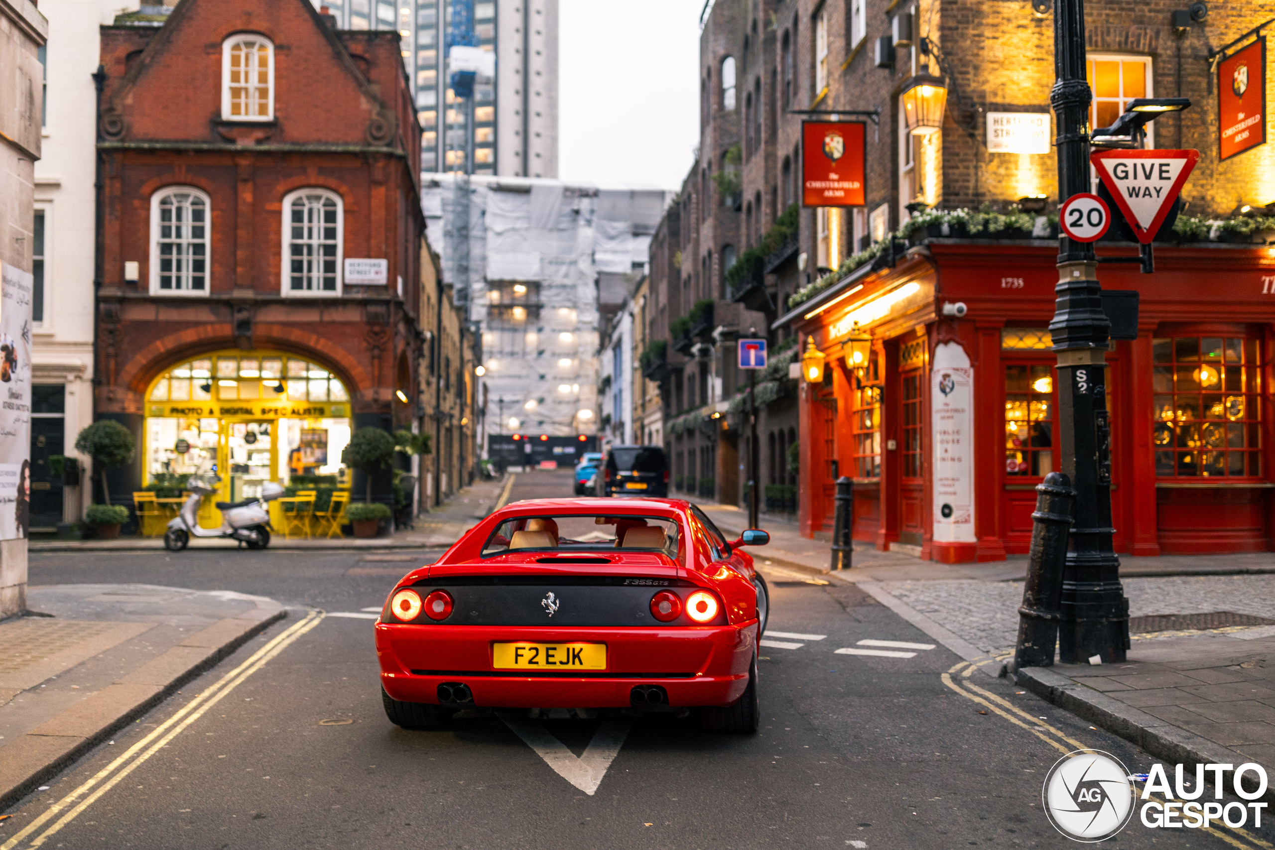 Ferrari F355 GTS