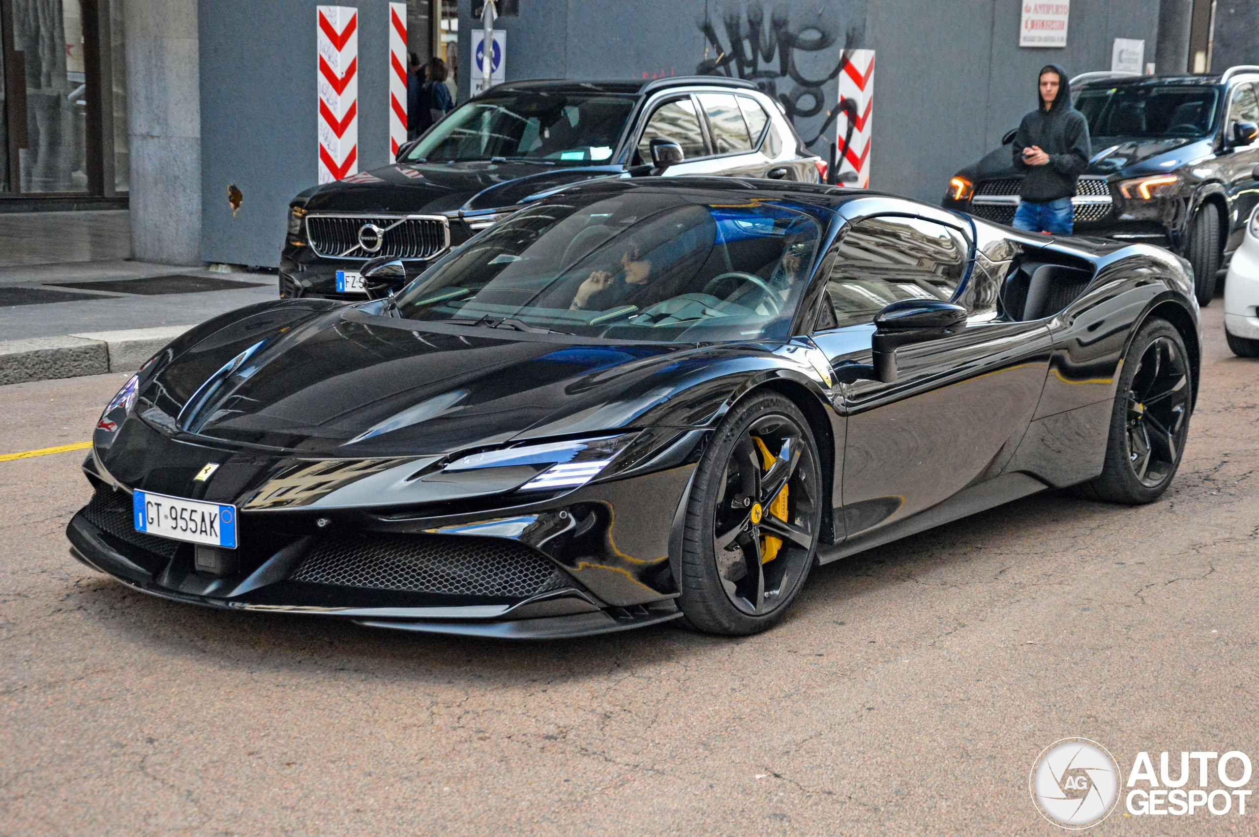 Ferrari SF90 Spider