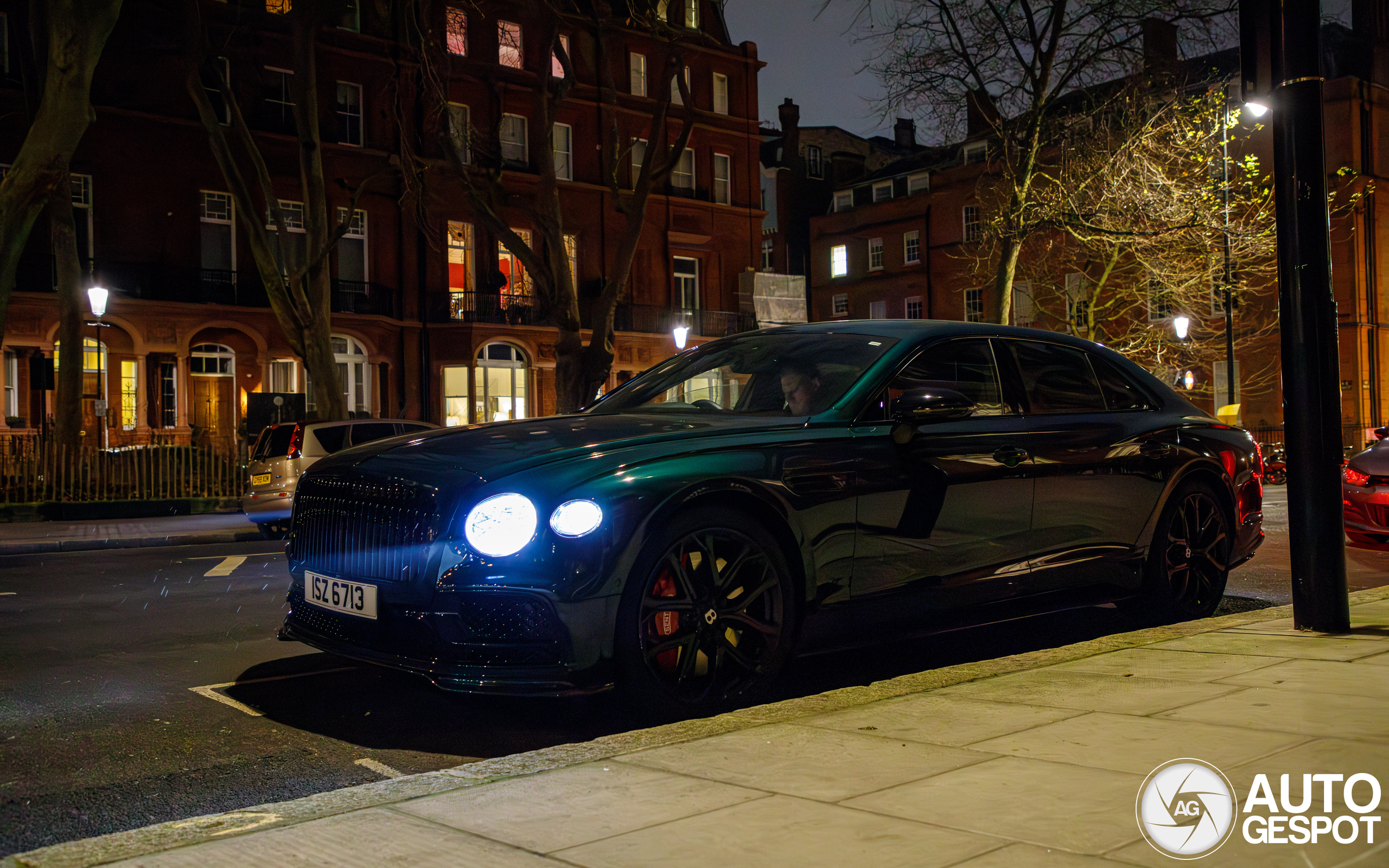 Bentley Flying Spur V8 Azure