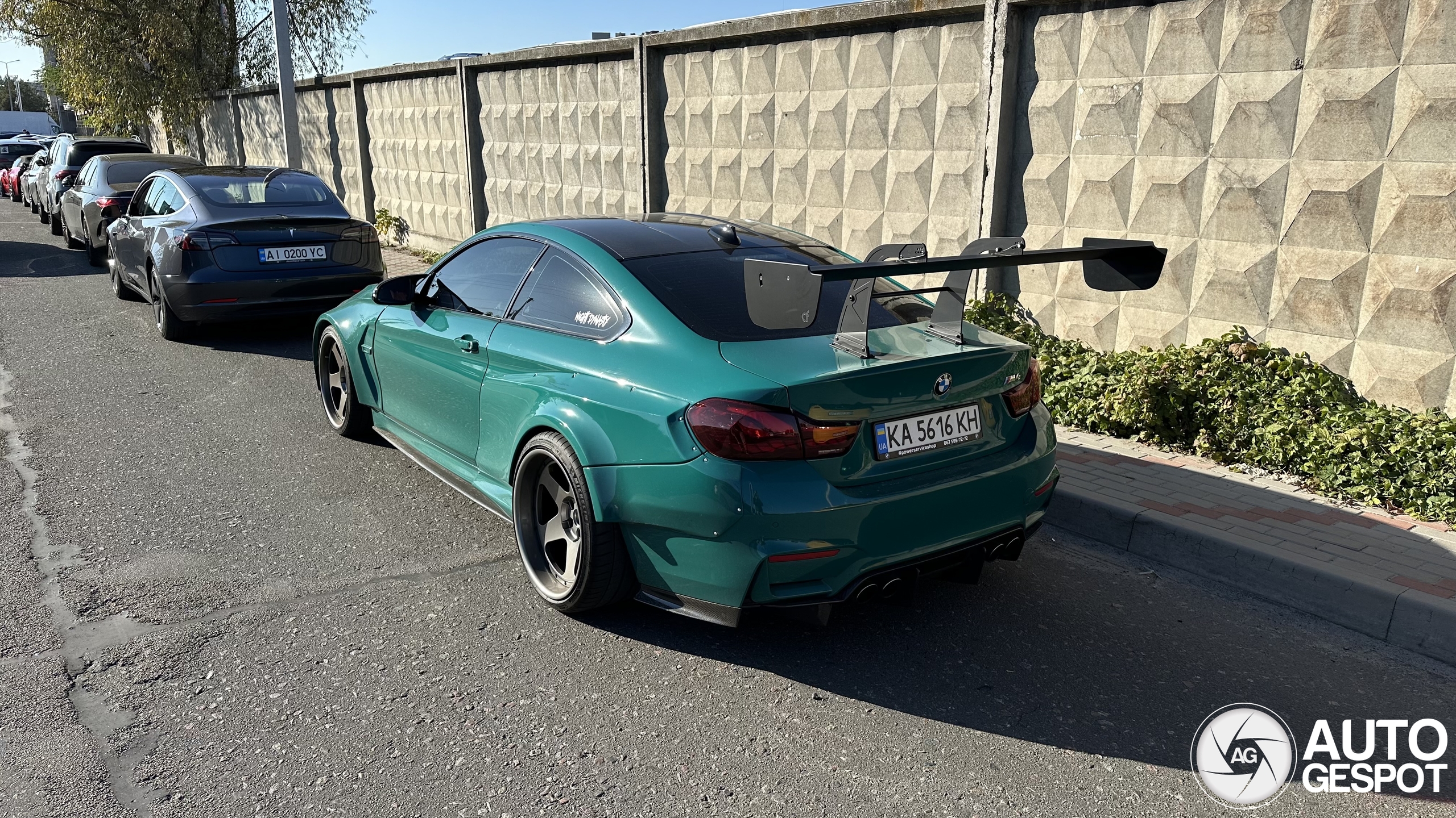 BMW M4 F82 Coupé Liberty Walk Widebody