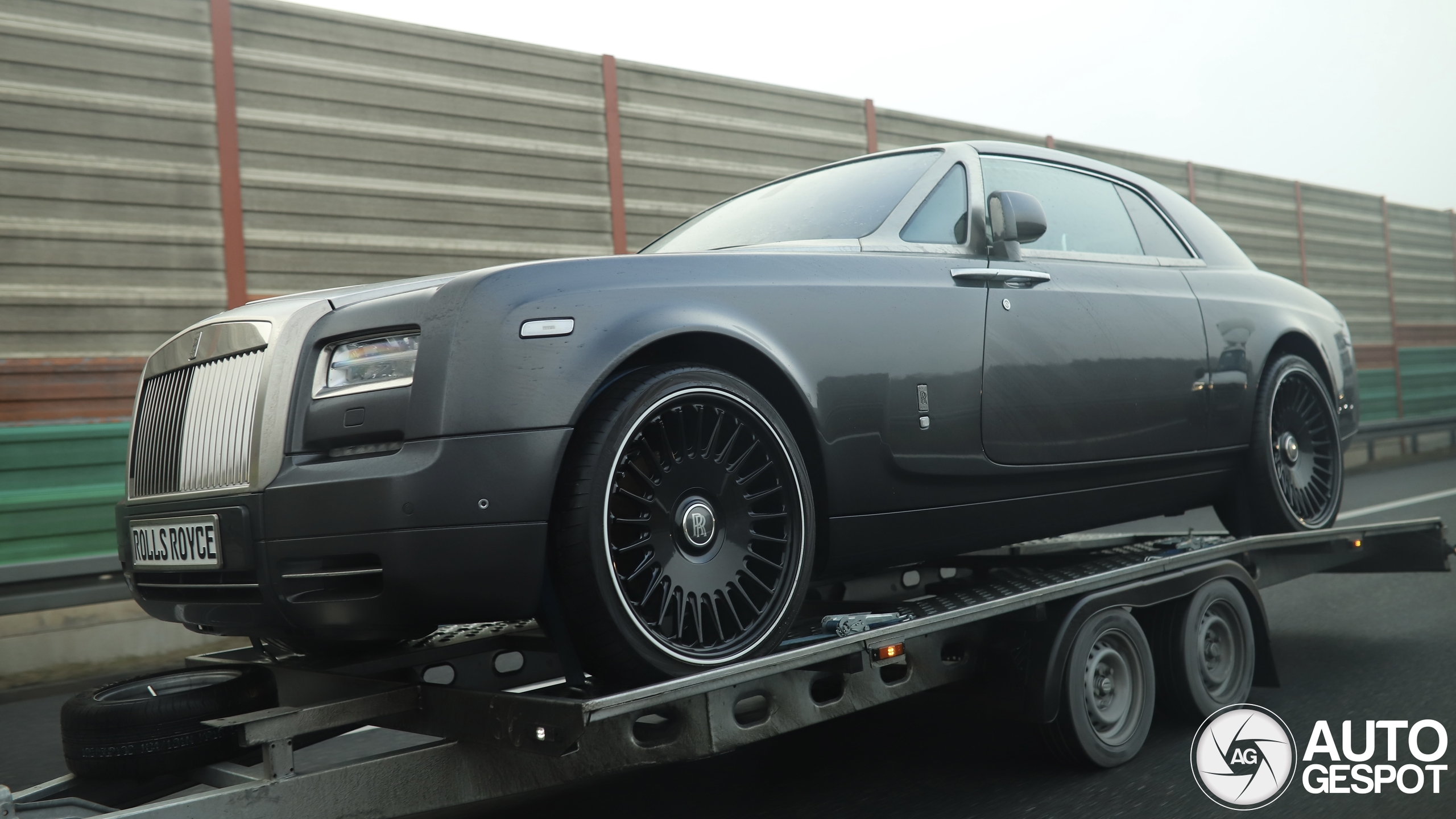 Rolls-Royce Phantom II Market - CLASSIC.COM