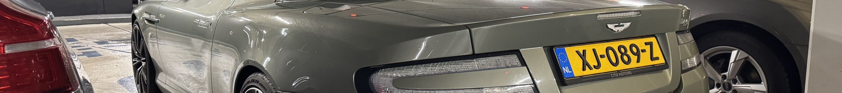Aston Martin DB9 Volante