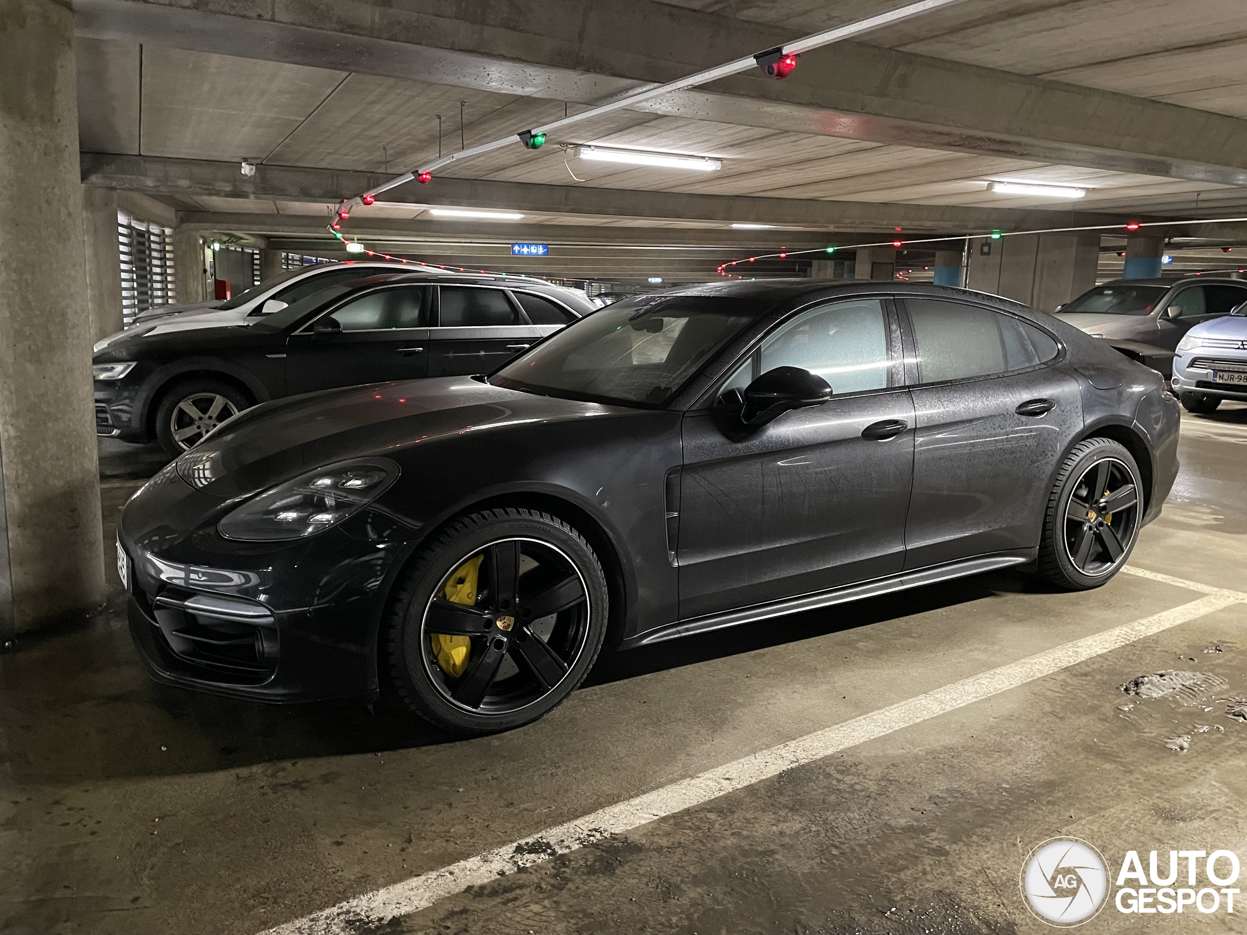 Porsche 971 Panamera Turbo S E-Hybrid