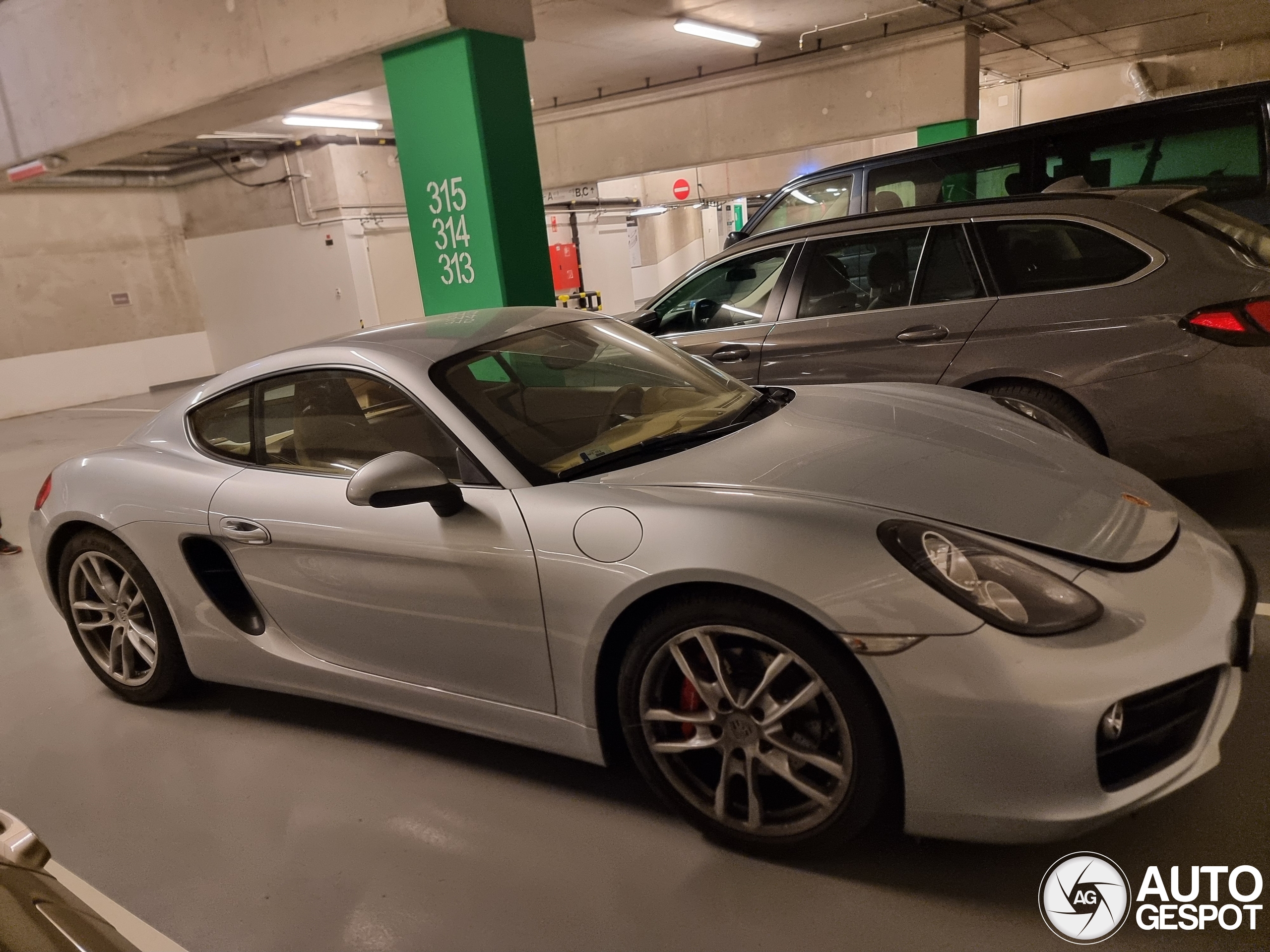 Porsche 981 Cayman S