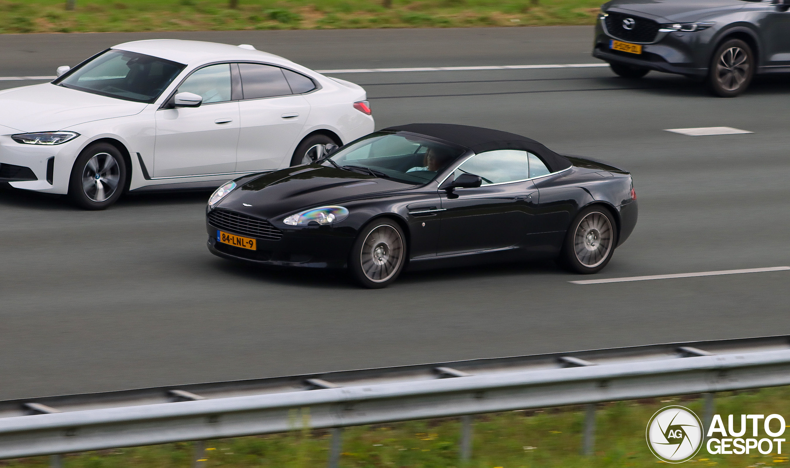 Aston Martin DB9 Volante