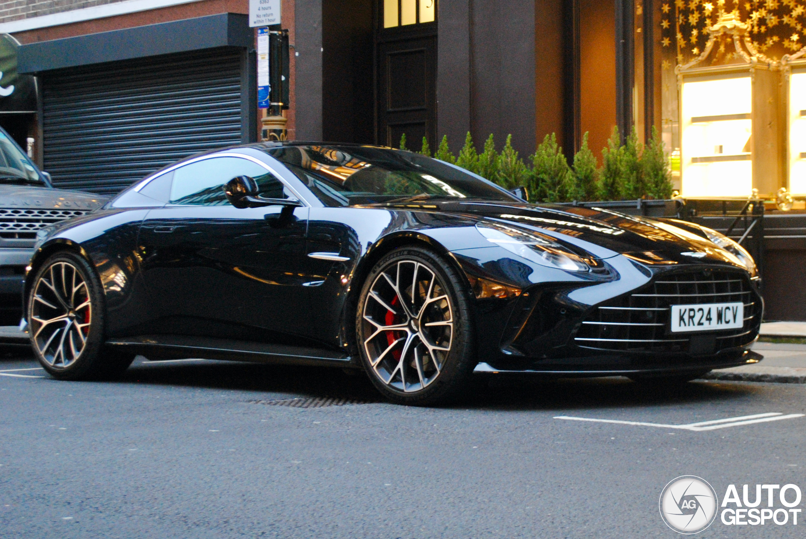 Aston Martin Vantage 2024