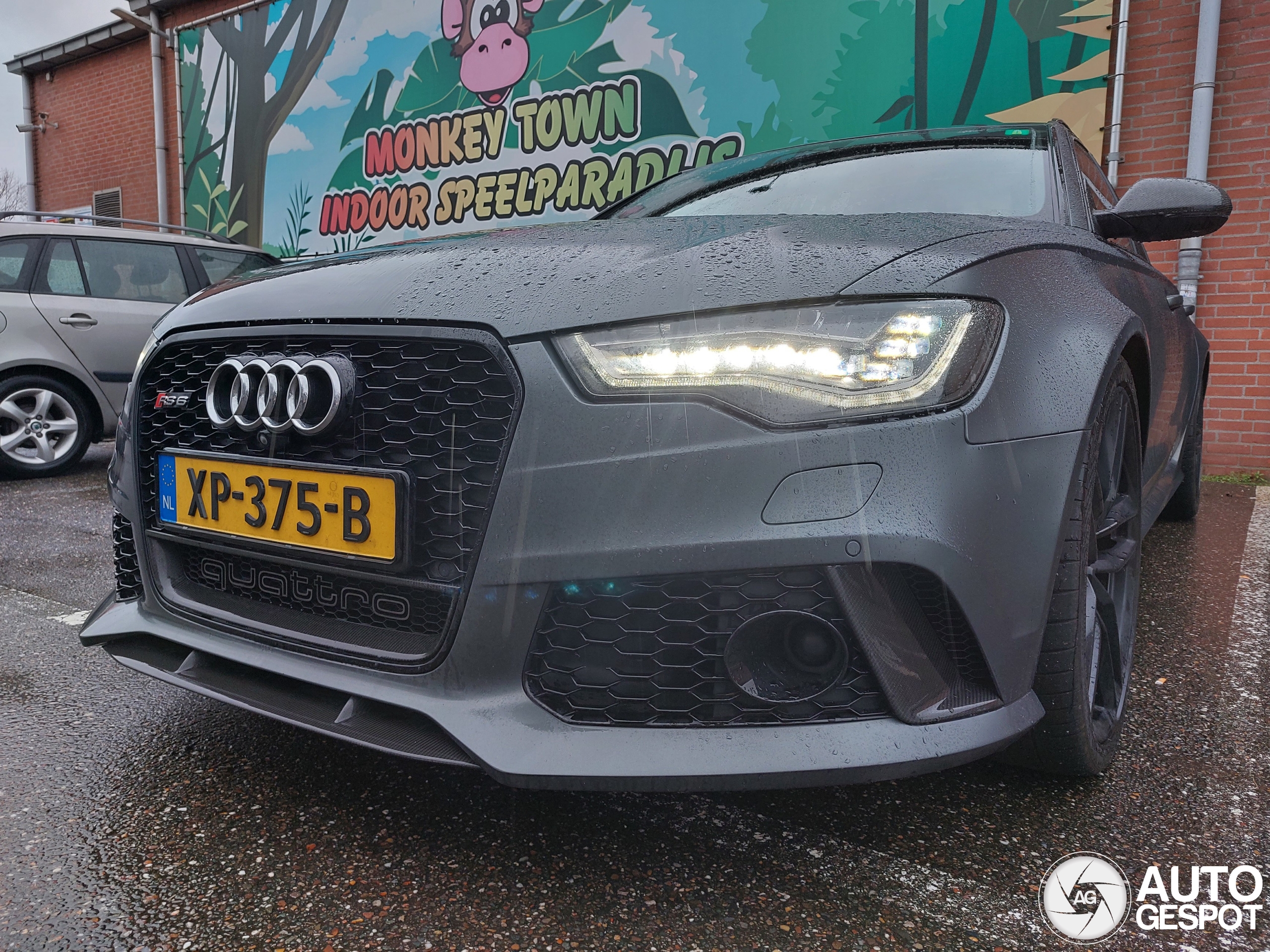 Audi RS6 Avant C7