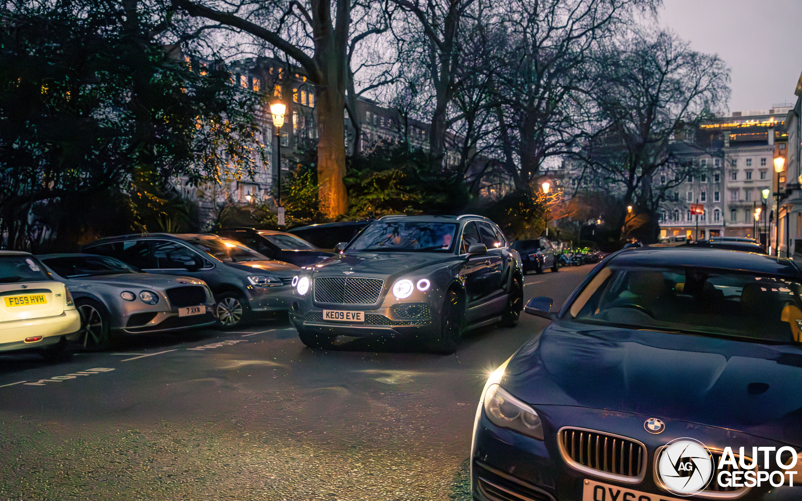 Bentley Bentayga V8