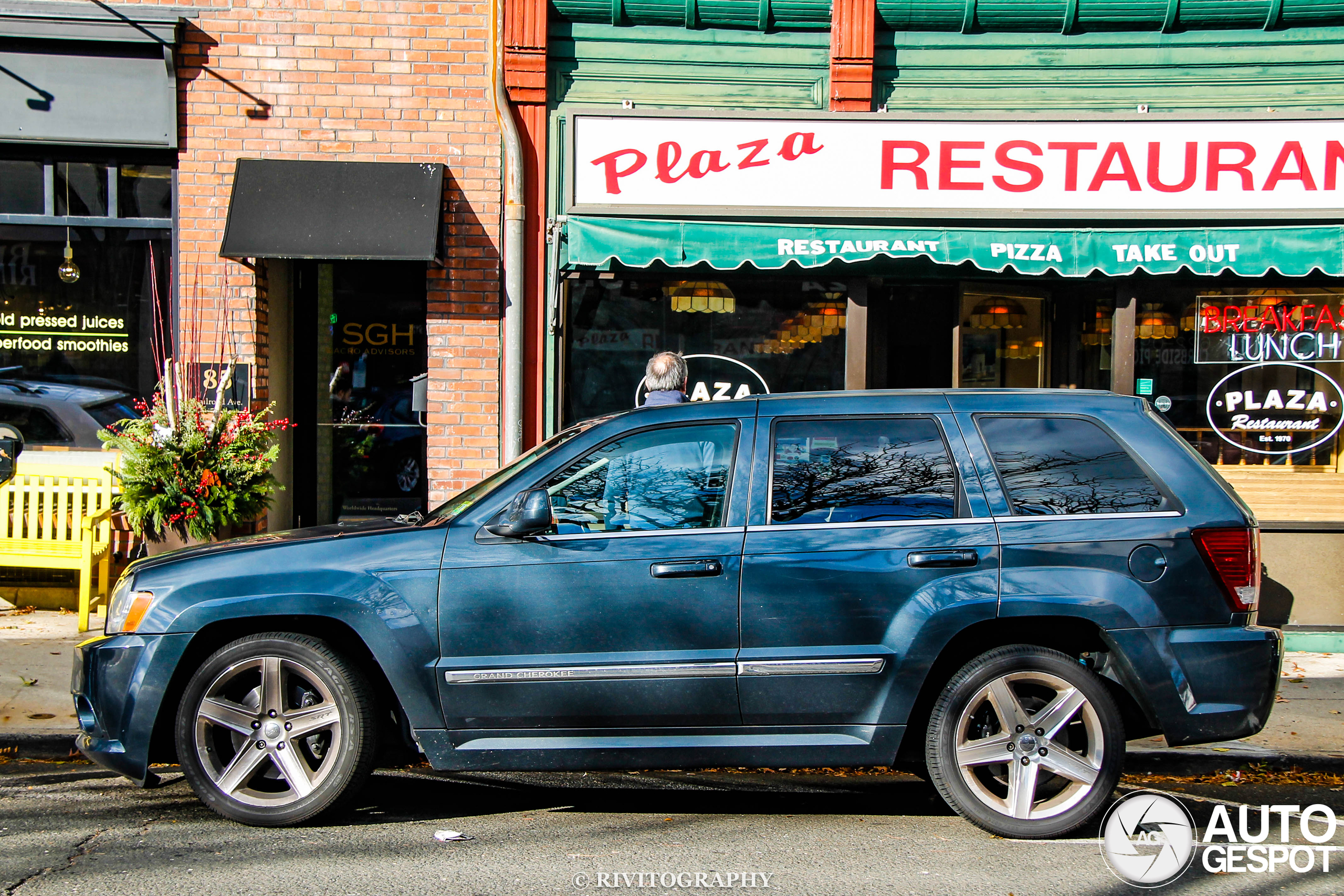 Jeep Grand Cherokee SRT-8 2005