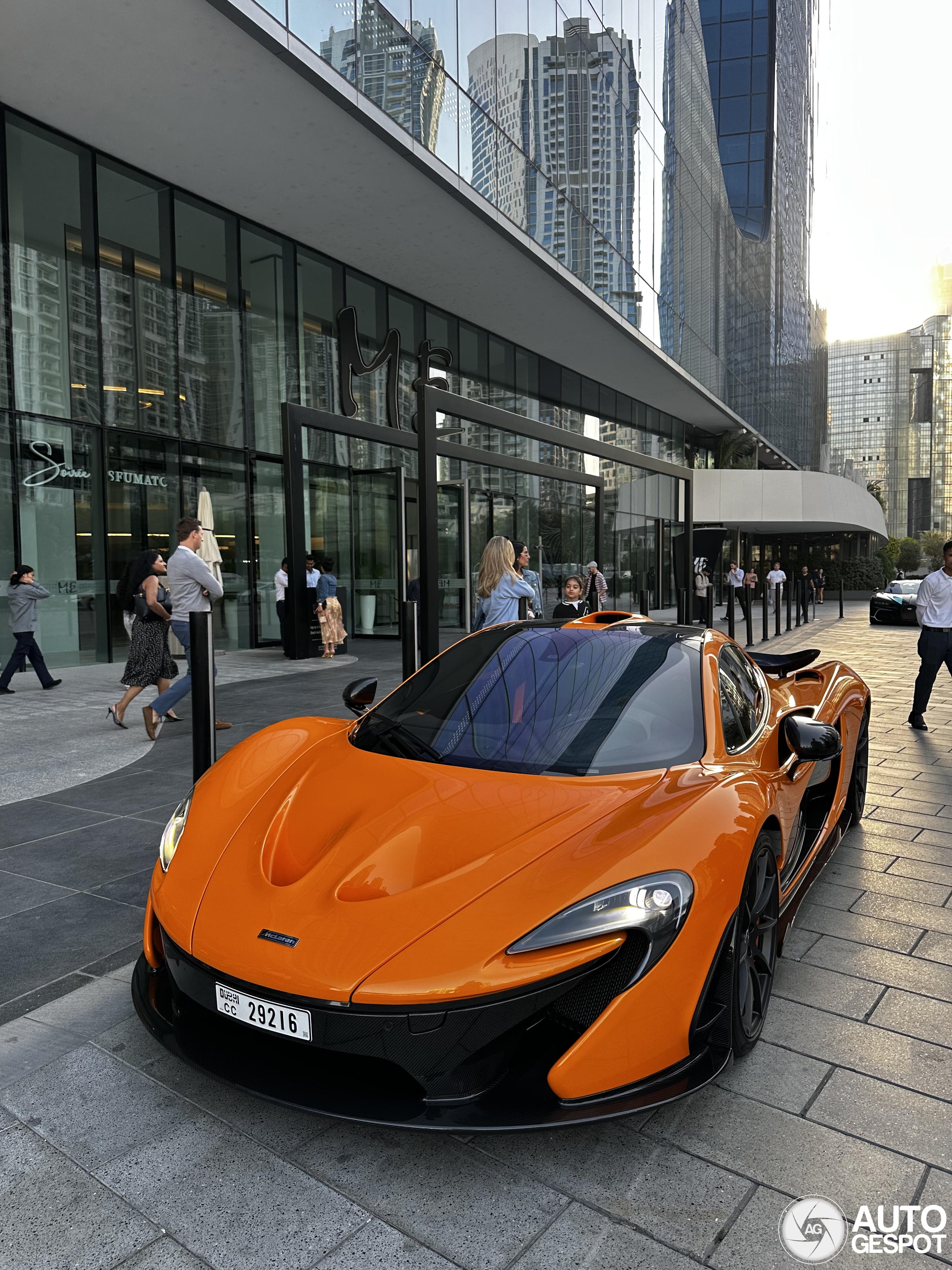 McLaren P1