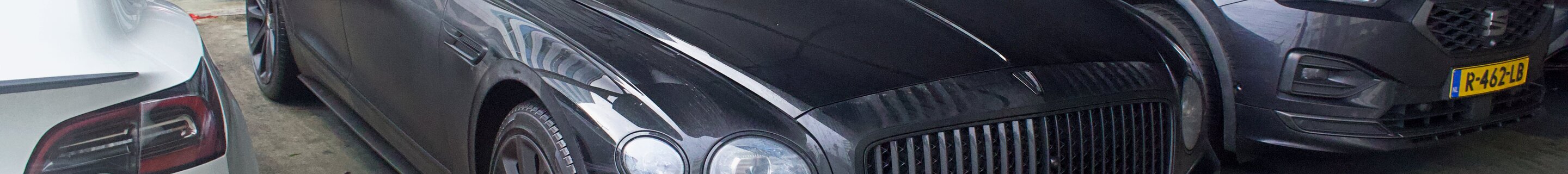 Bentley Flying Spur Hybrid Azure