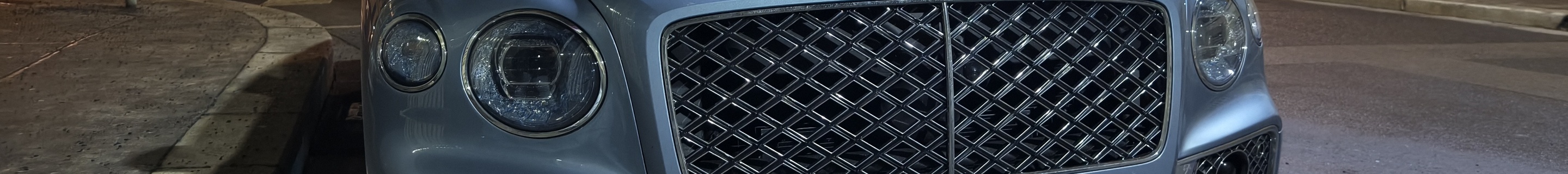 Bentley Flying Spur Hybrid Mulliner