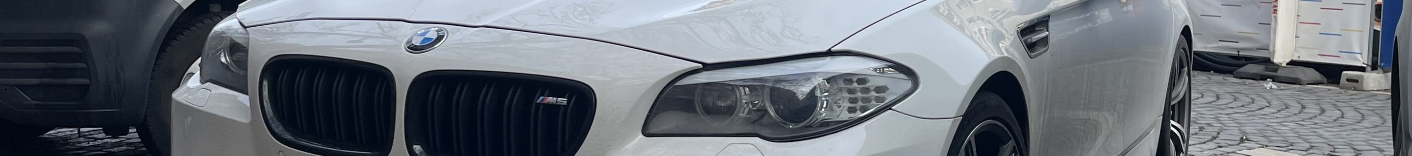 BMW M5 F10 2011