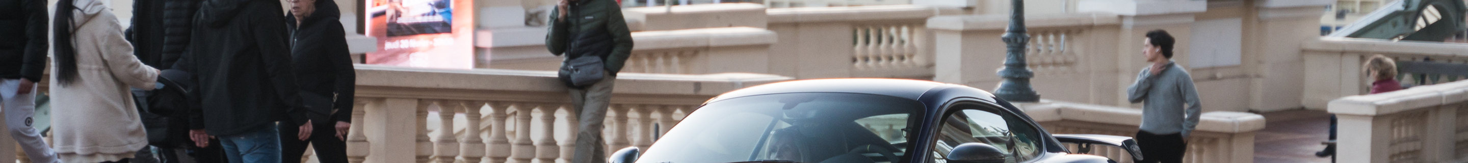 Porsche 718 Cayman GT4