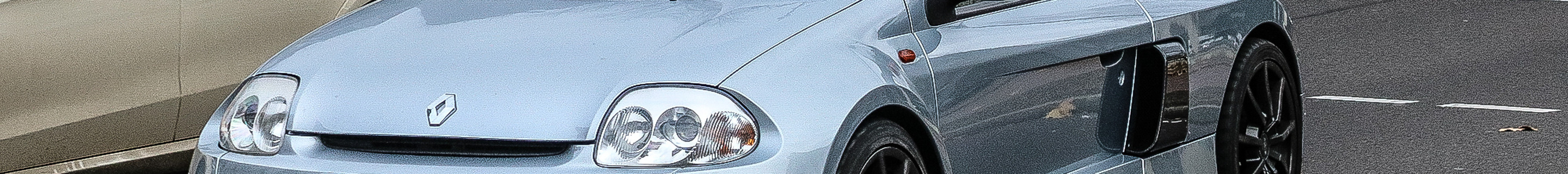 Renault Clio V6