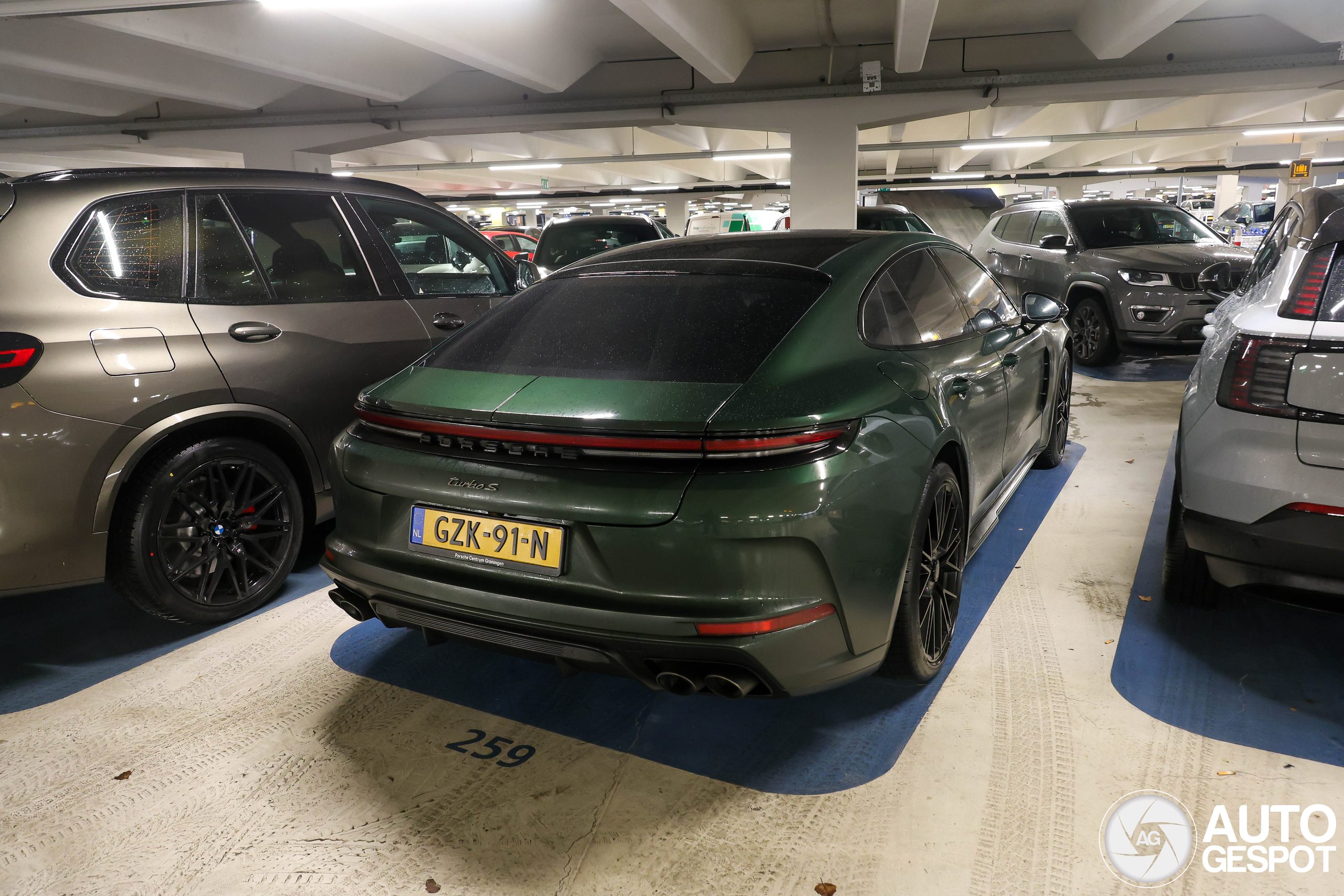 Porsche 972 Panamera Turbo S E-Hybrid