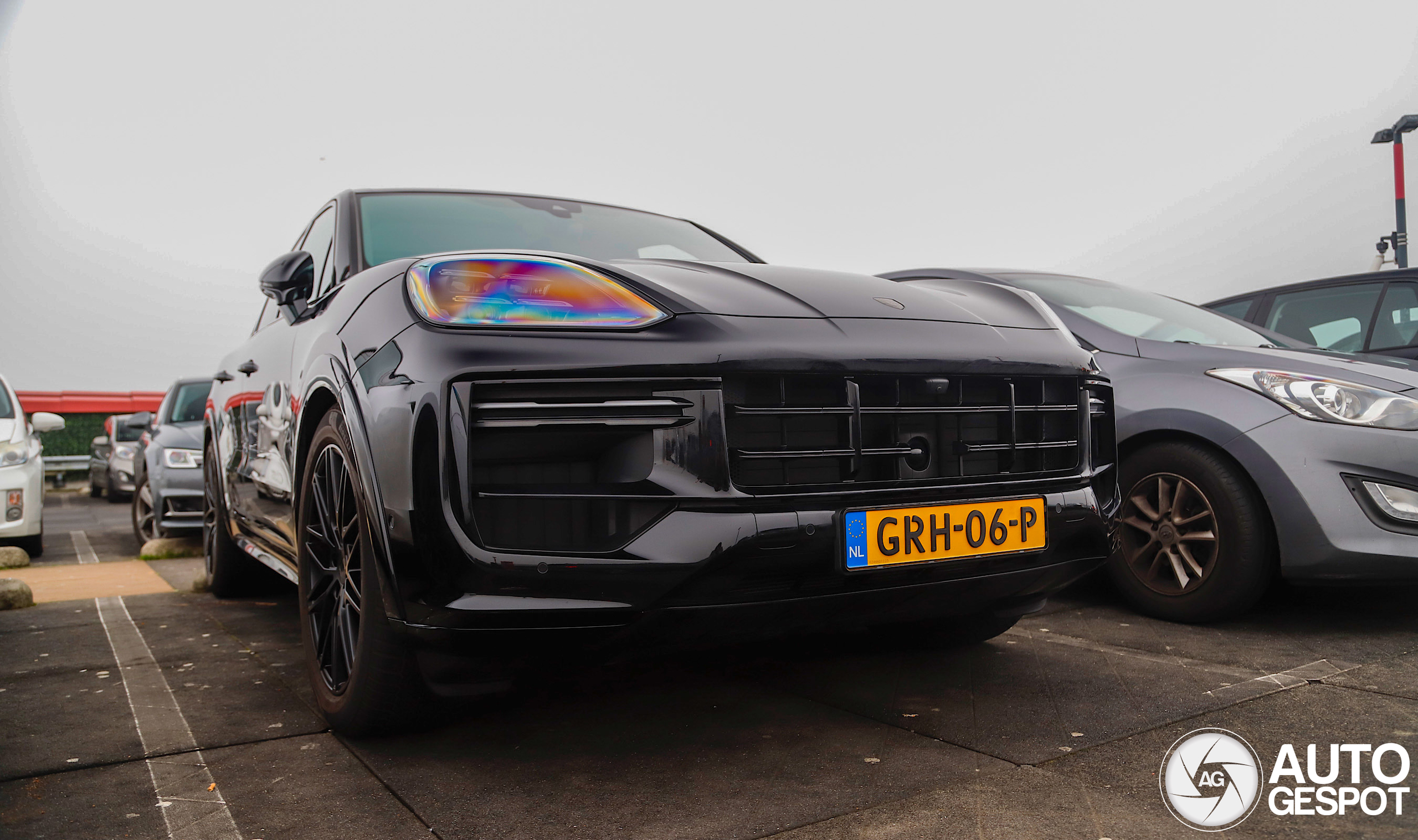 Porsche 9YA Cayenne Turbo E-Hybrid