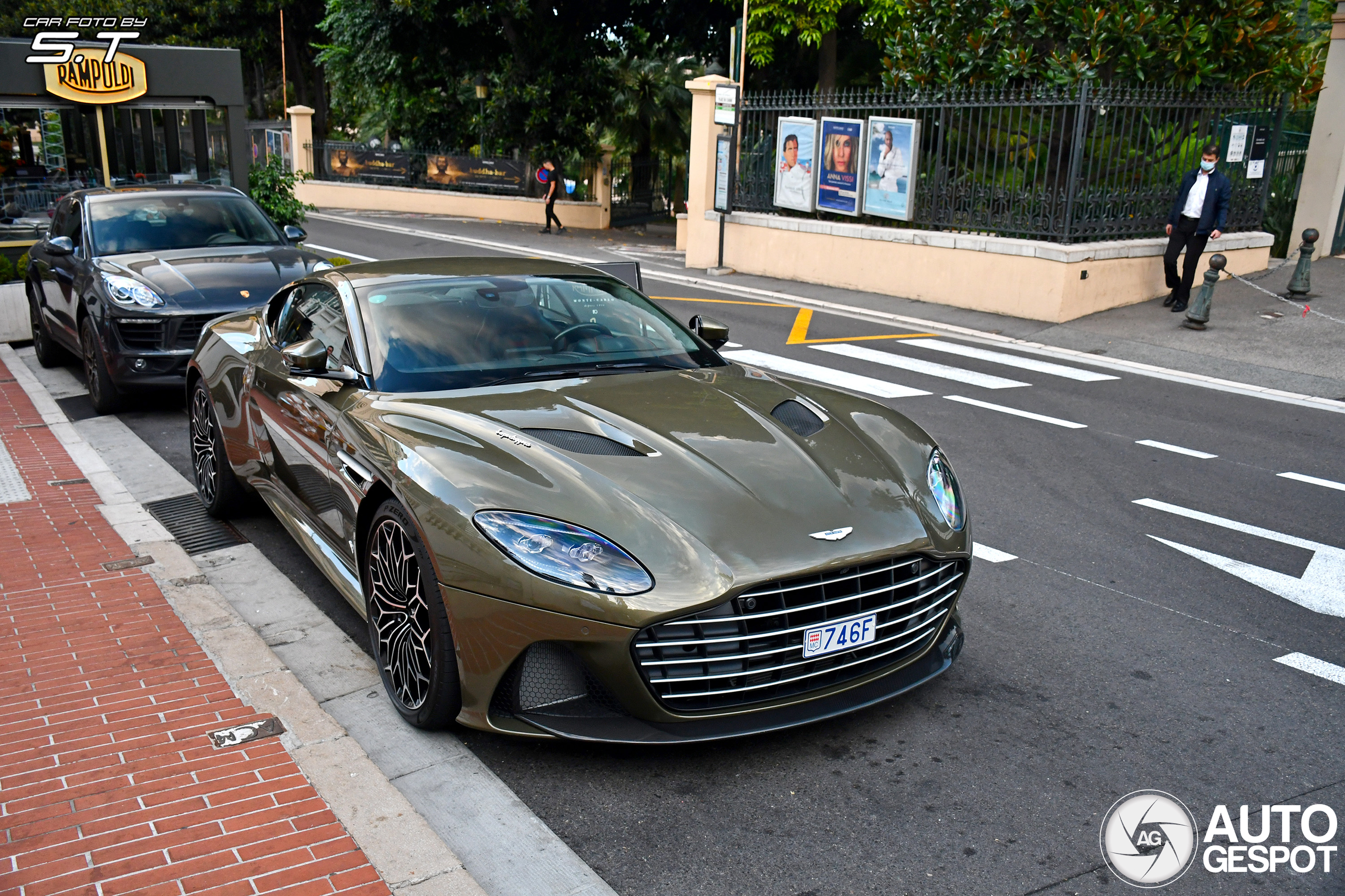 Aston Martin DBS Superleggera OHMSS Edition