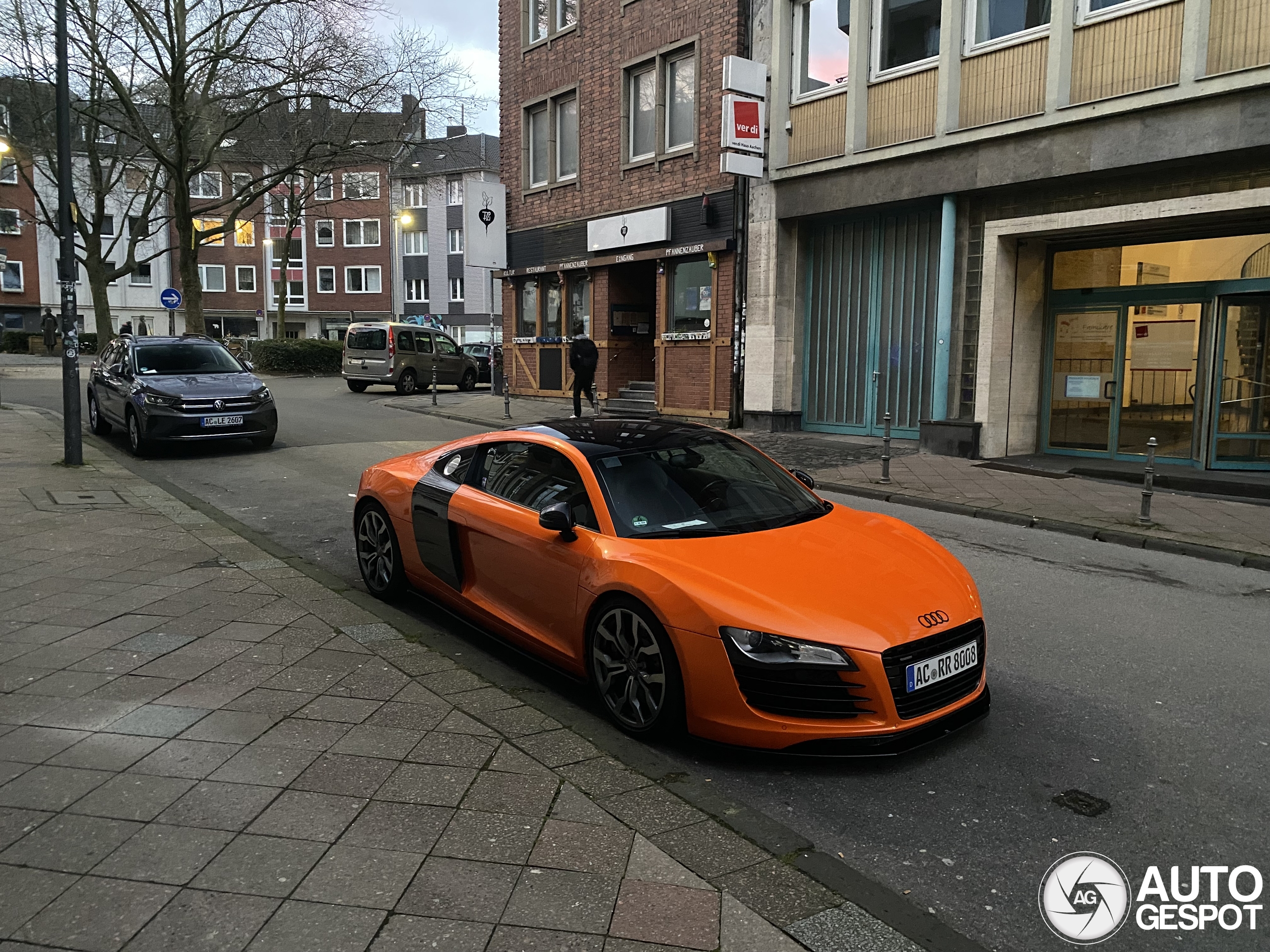 Audi R8