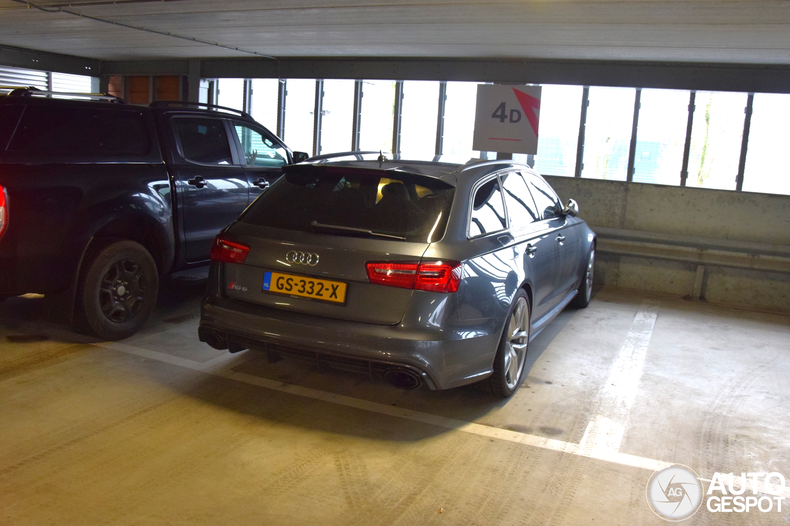 Audi RS6 Avant C7