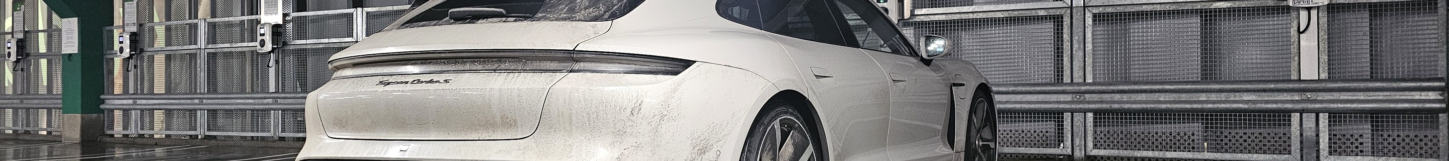 Porsche Taycan Turbo S Sport Turismo