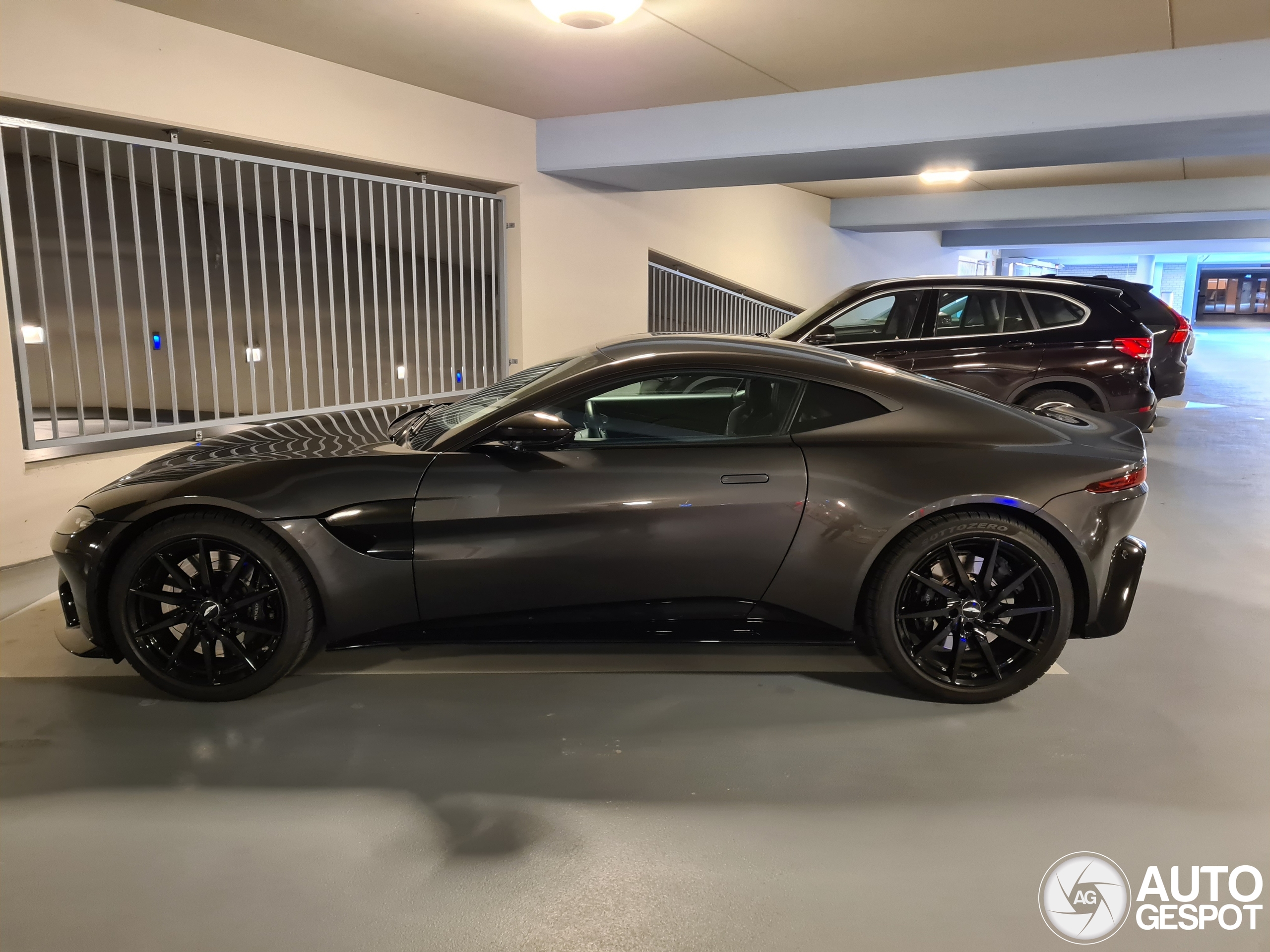Aston Martin V8 Vantage - 26 January 2025 - Autogespot