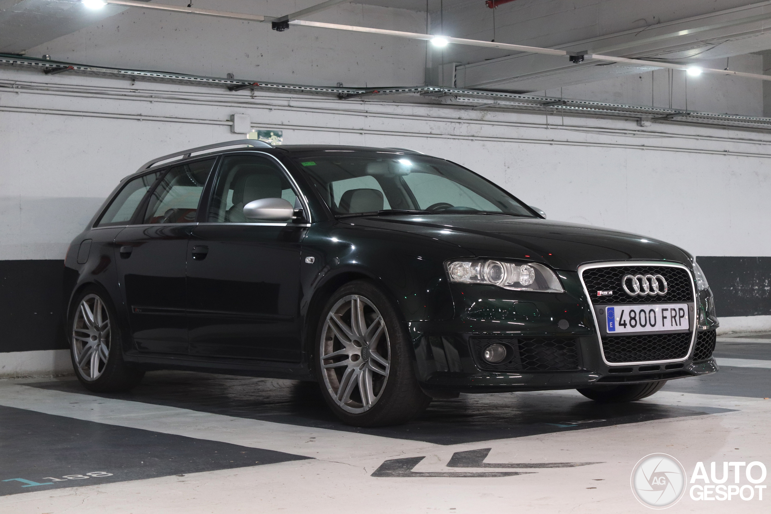 Audi RS4 Avant B7