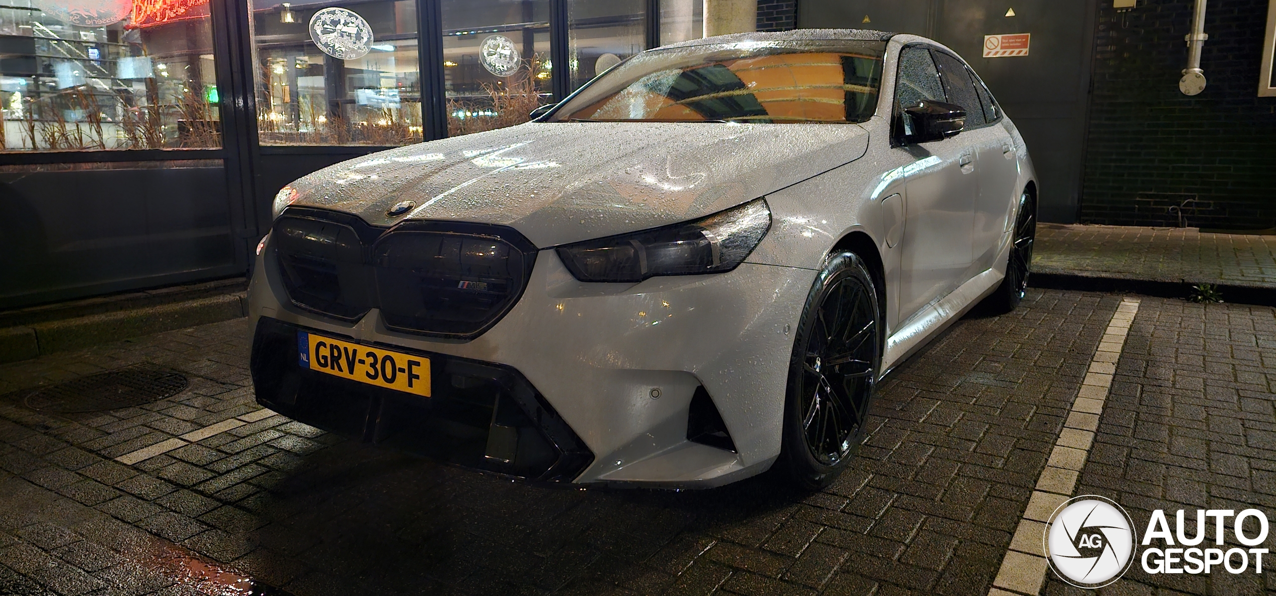 BMW M5 G90