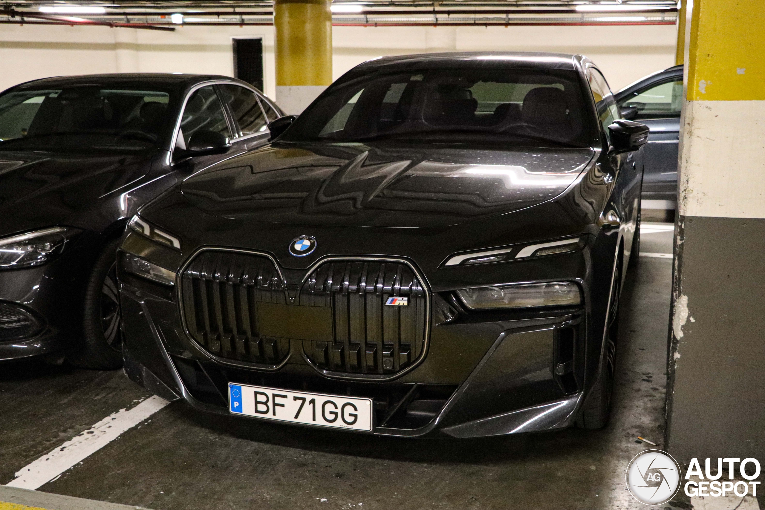 BMW M760e xDrive