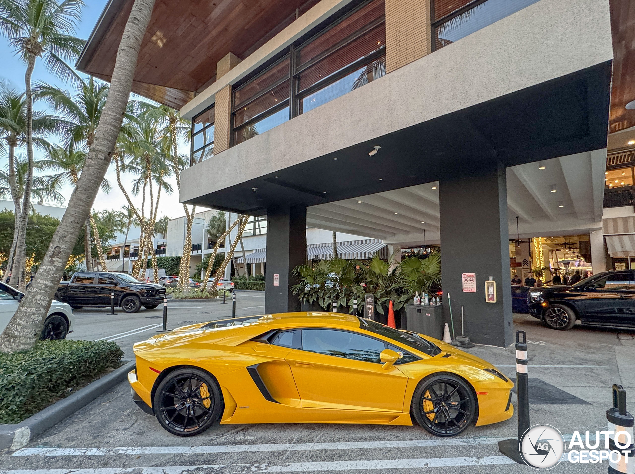 Lamborghini Aventador LP700-4