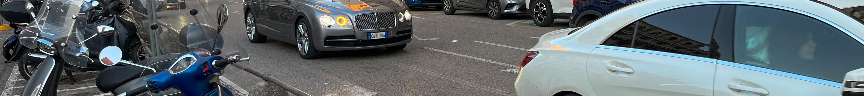 Bentley Flying Spur V8