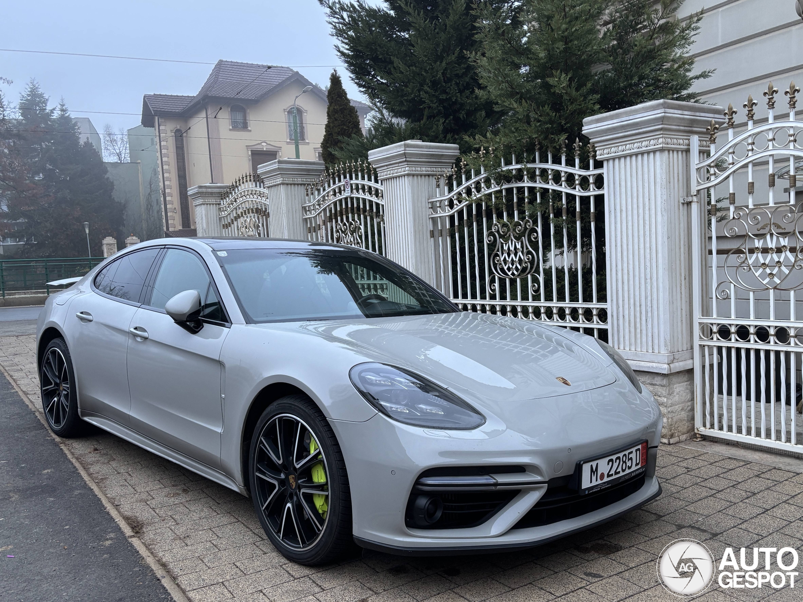 Porsche 971 Panamera Turbo S E-Hybrid