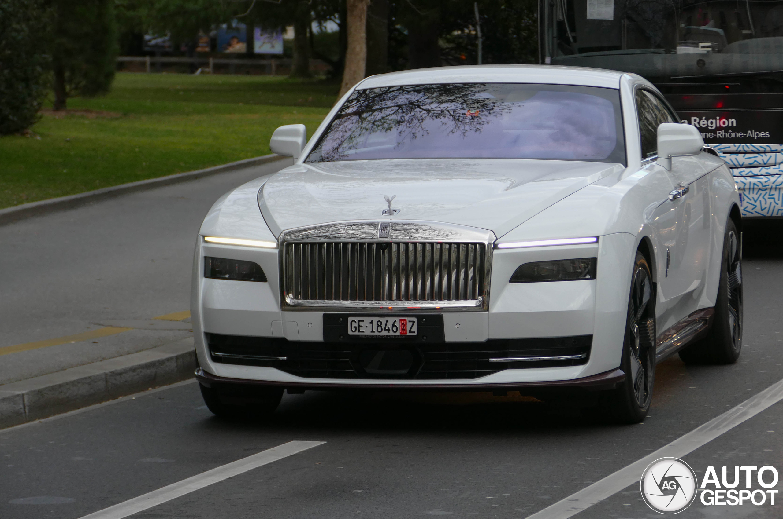 Rolls-Royce Spectre