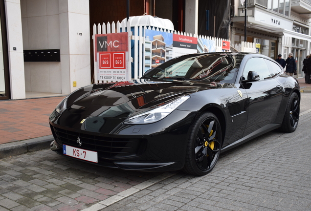 Ferrari GTC4Lusso T