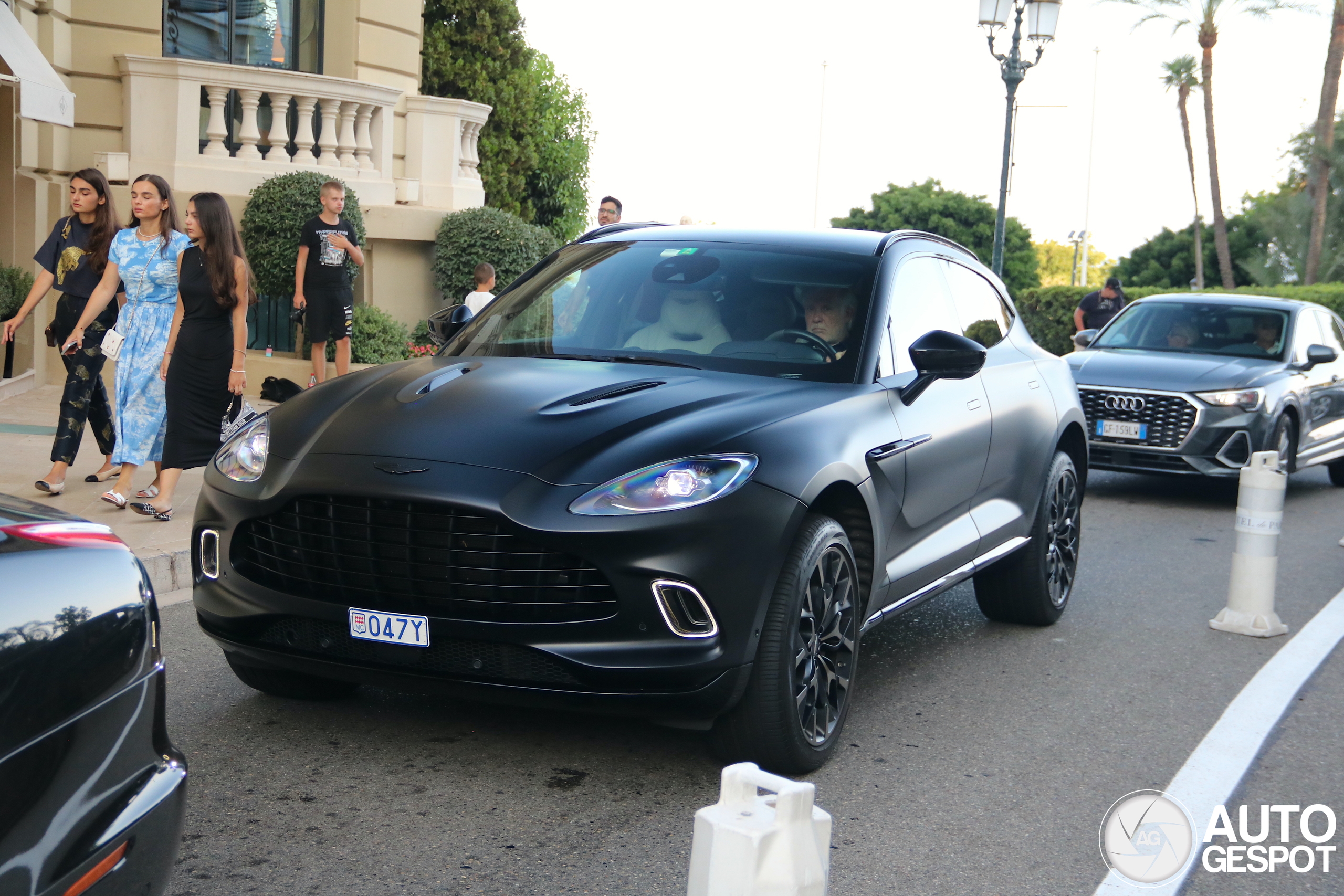 Aston Martin DBX