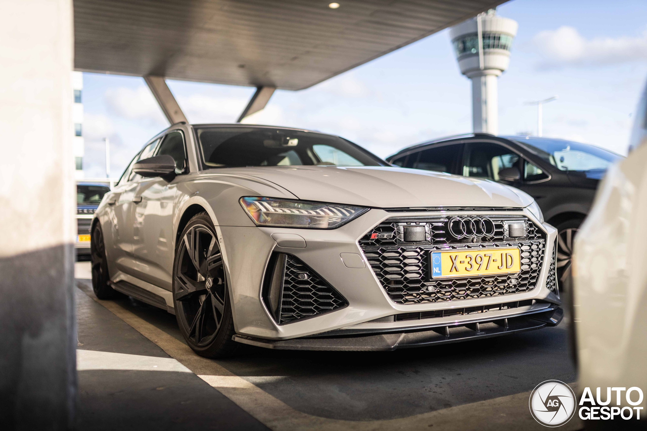 Audi RS6 Avant C8 Urban