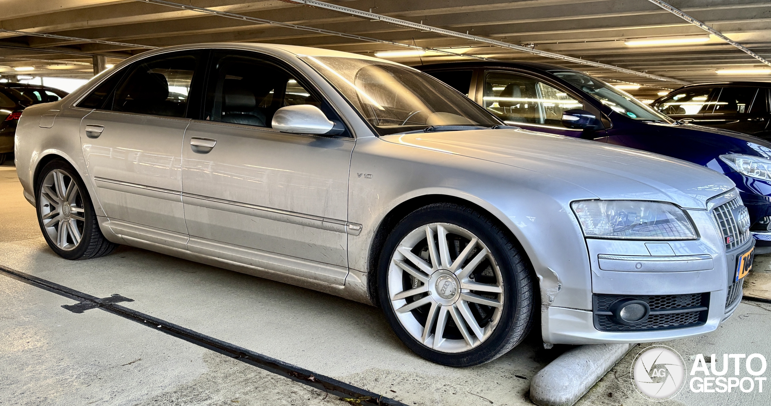 Audi S8 D3