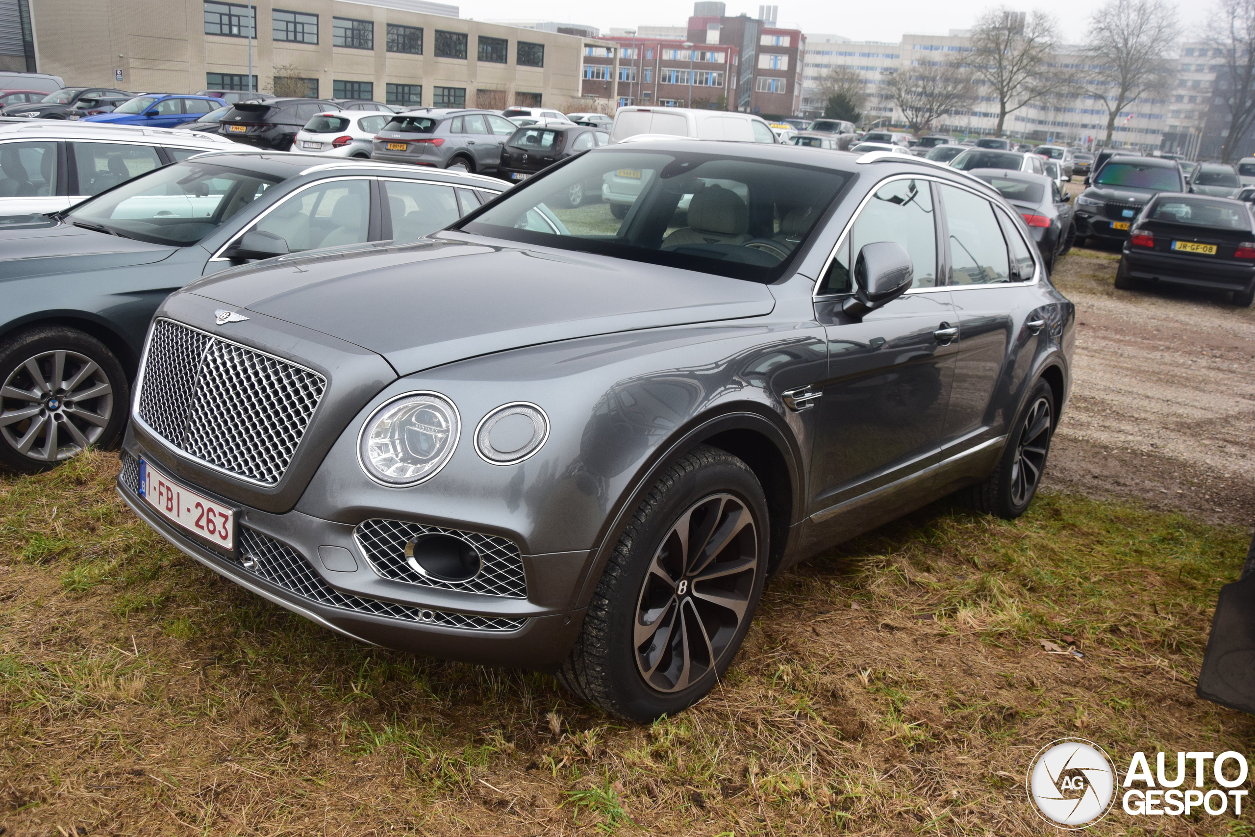 Bentley Bentayga V8