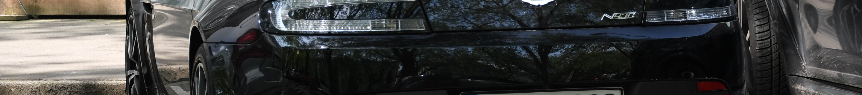 Aston Martin V8 Vantage N430 Roadster