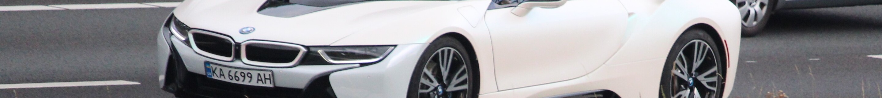 BMW i8
