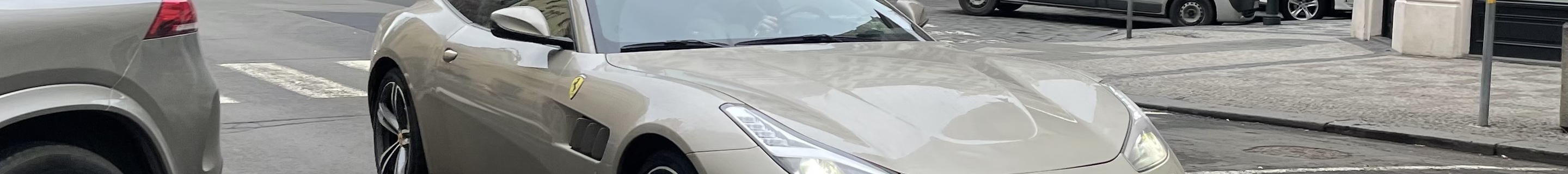 Ferrari GTC4Lusso