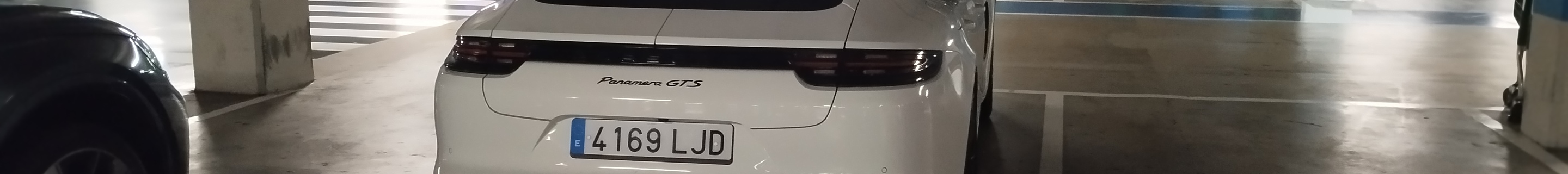 Porsche 971 Panamera GTS MkI