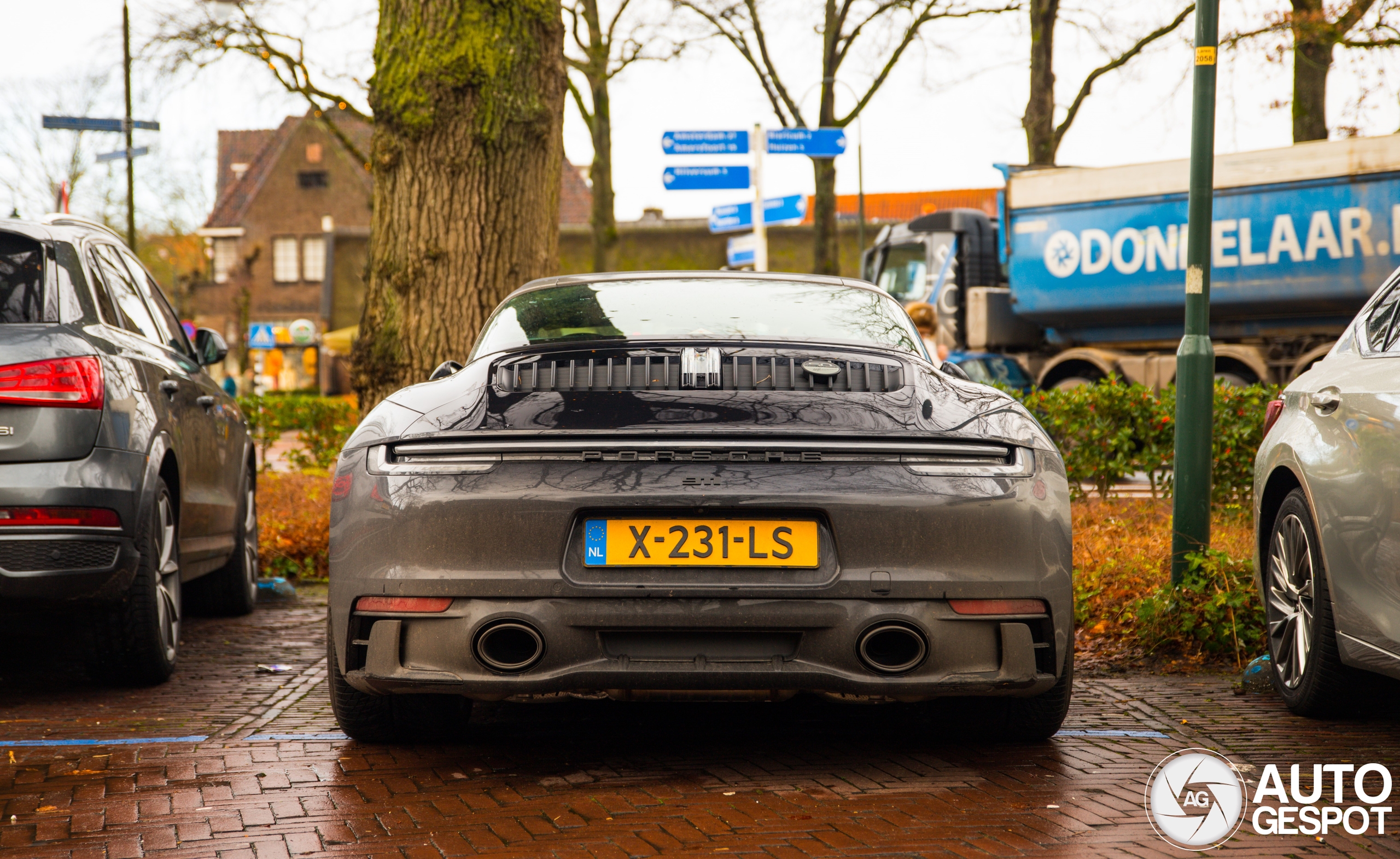 Porsche 992 Targa 4 GTS Edition 50 Years Porsche Design