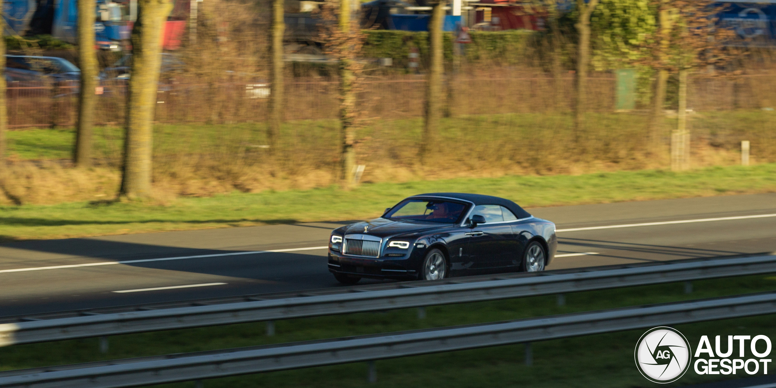 Rolls-Royce Dawn