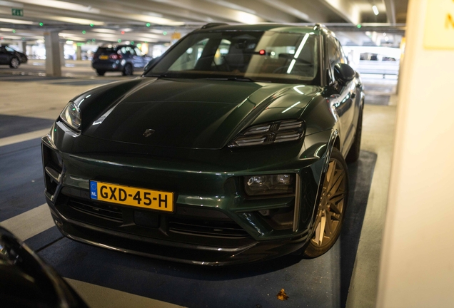 Porsche Macan EV Turbo