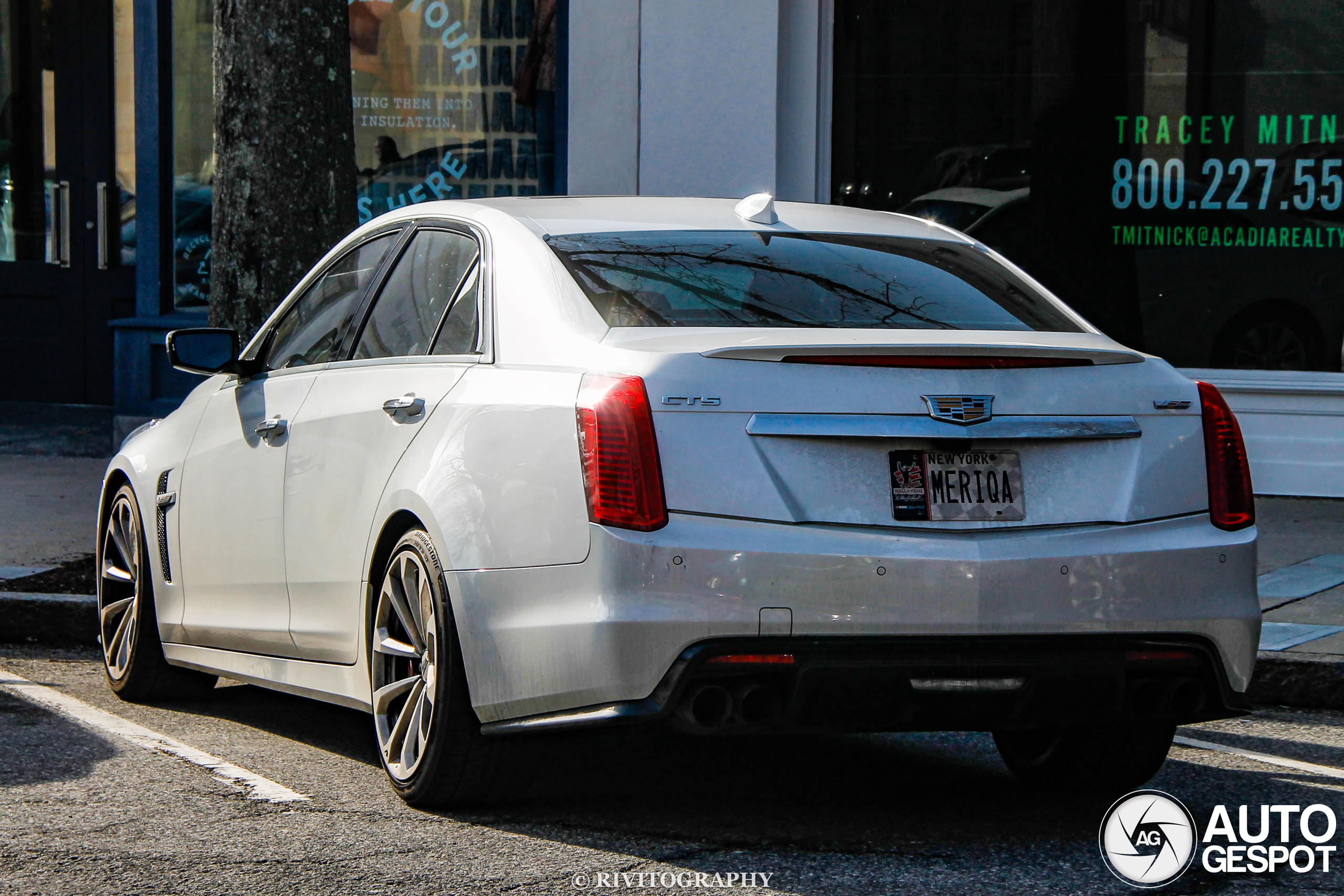 Cadillac CTS-V 2015