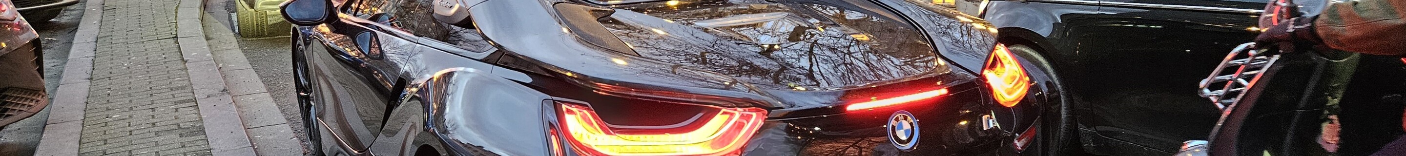 BMW i8 Roadster