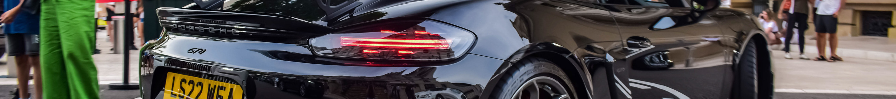 Porsche 718 Cayman GT4