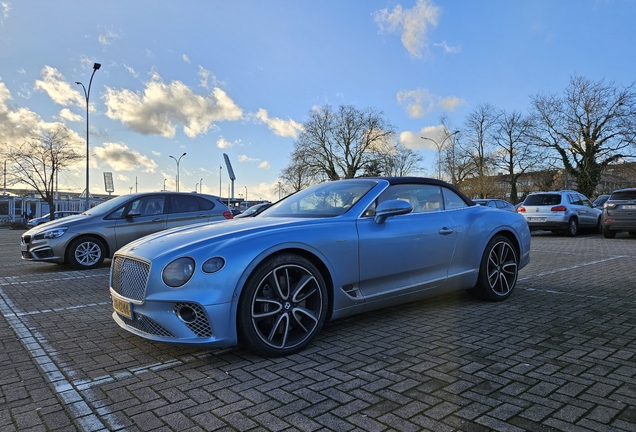 Bentley Continental GTC V8 Azure