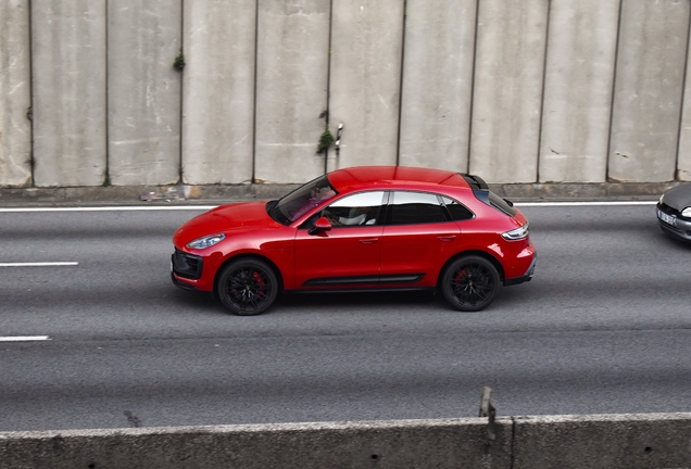 Porsche 95B Macan GTS MkIII